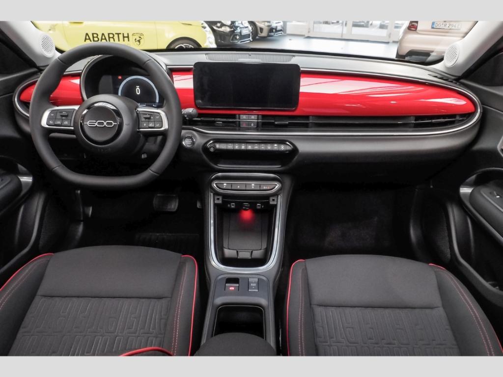 Fiat 600e Red Elektro Voll-LED PDC  AppleCar 3-Phasig