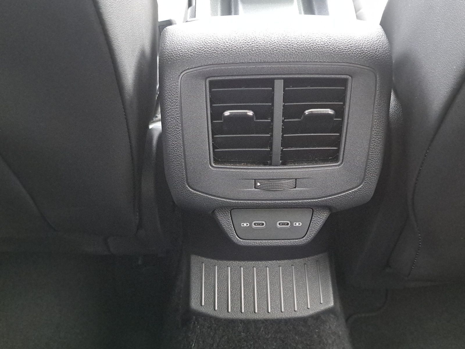 Volkswagen T-Roc - Bild 15