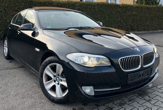 BMW 520d  LIM XENON PDC LEDER NAVI SCHIEBEDACH TOP