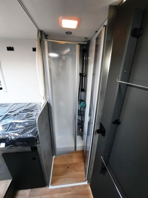 Fahrzeugabbildung Crosscamp EXPDN 7.4 E Verfüg./Sparen Sie 4.159,- €