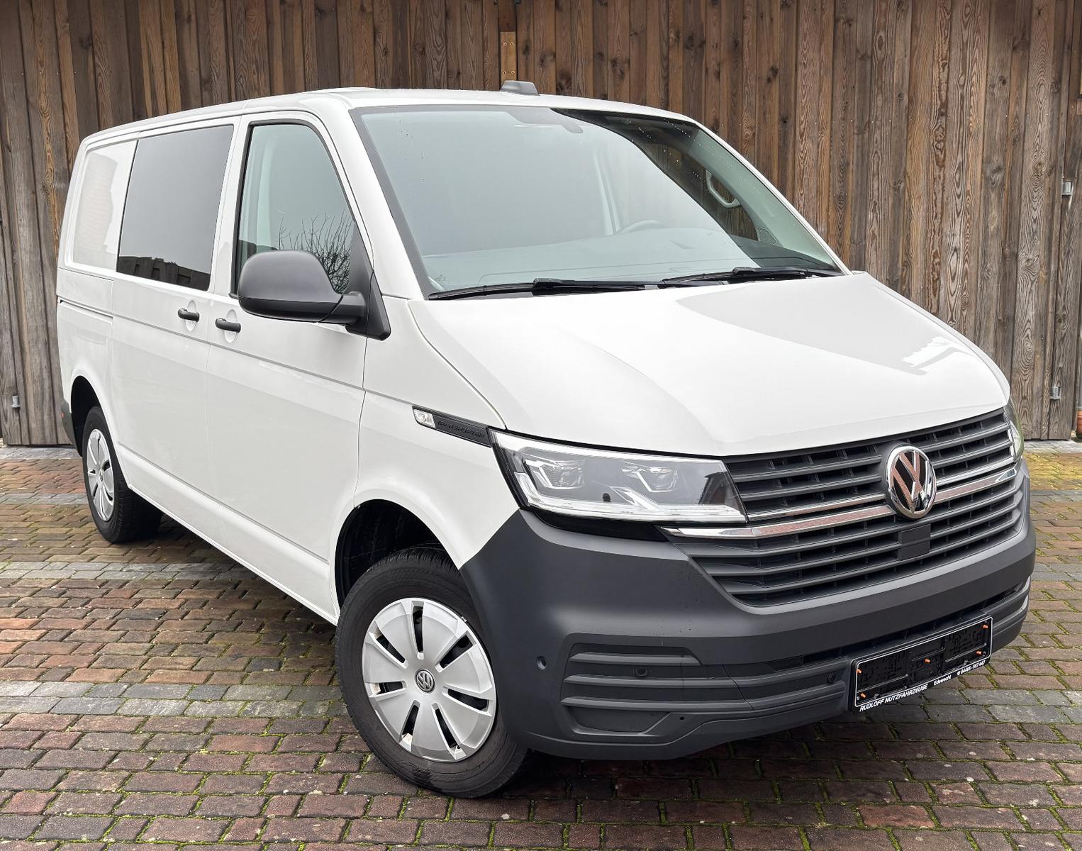 Volkswagen T6.1 Transporter Doka Plus Mix ACC Navi LED AHK