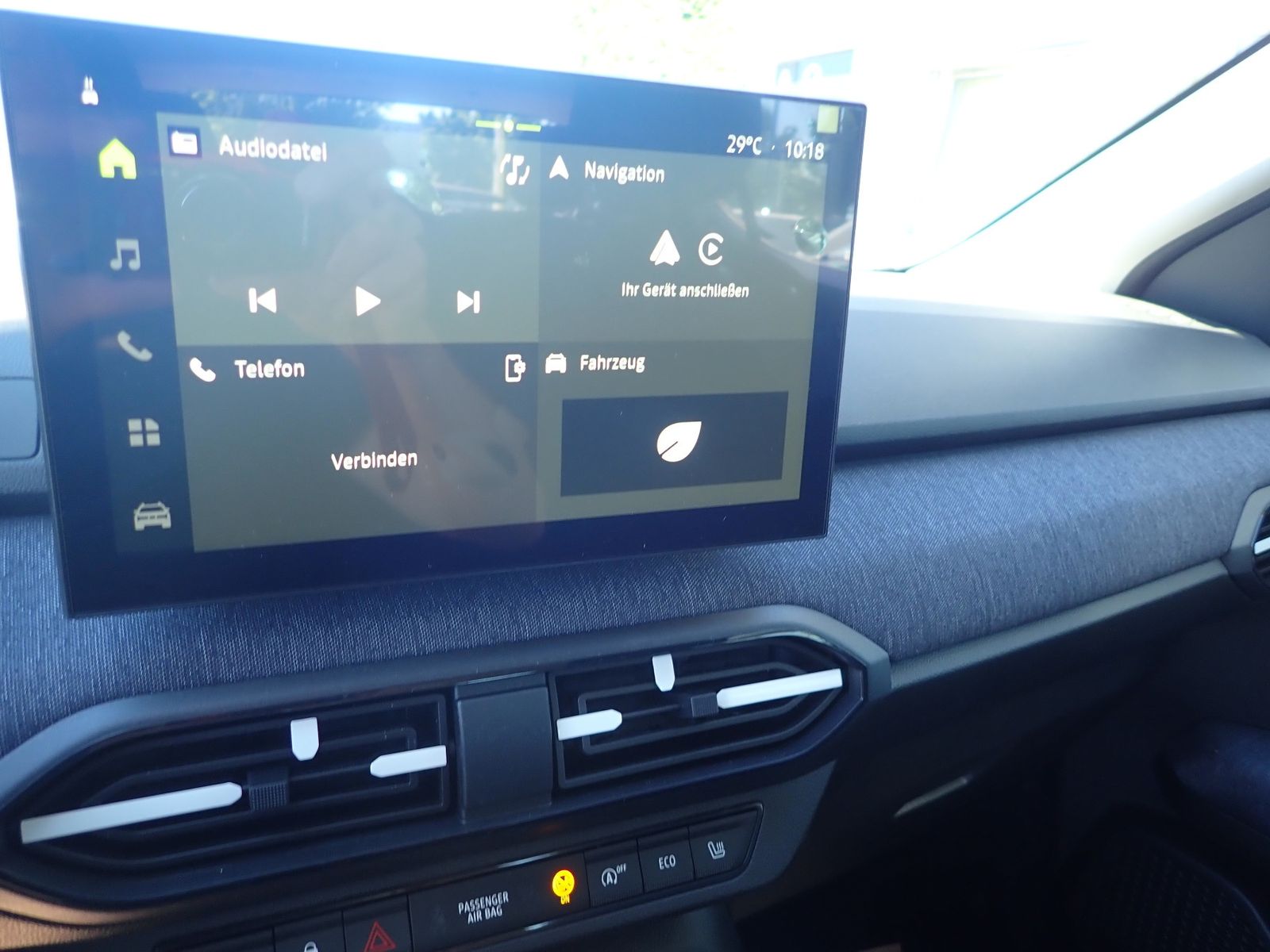 Fahrzeugabbildung Dacia Sandero Expression TCe 100