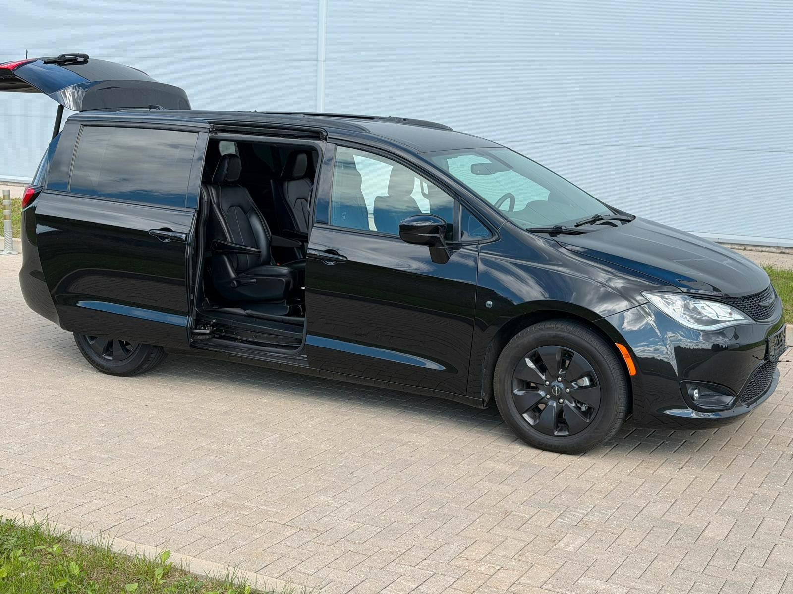 Chrysler Pacifica Hybrid 7-Sitzer Leder Kamera LED imagem 3