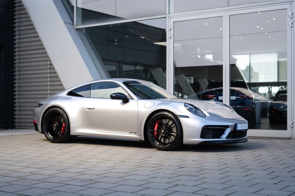 Image of Porsche 992