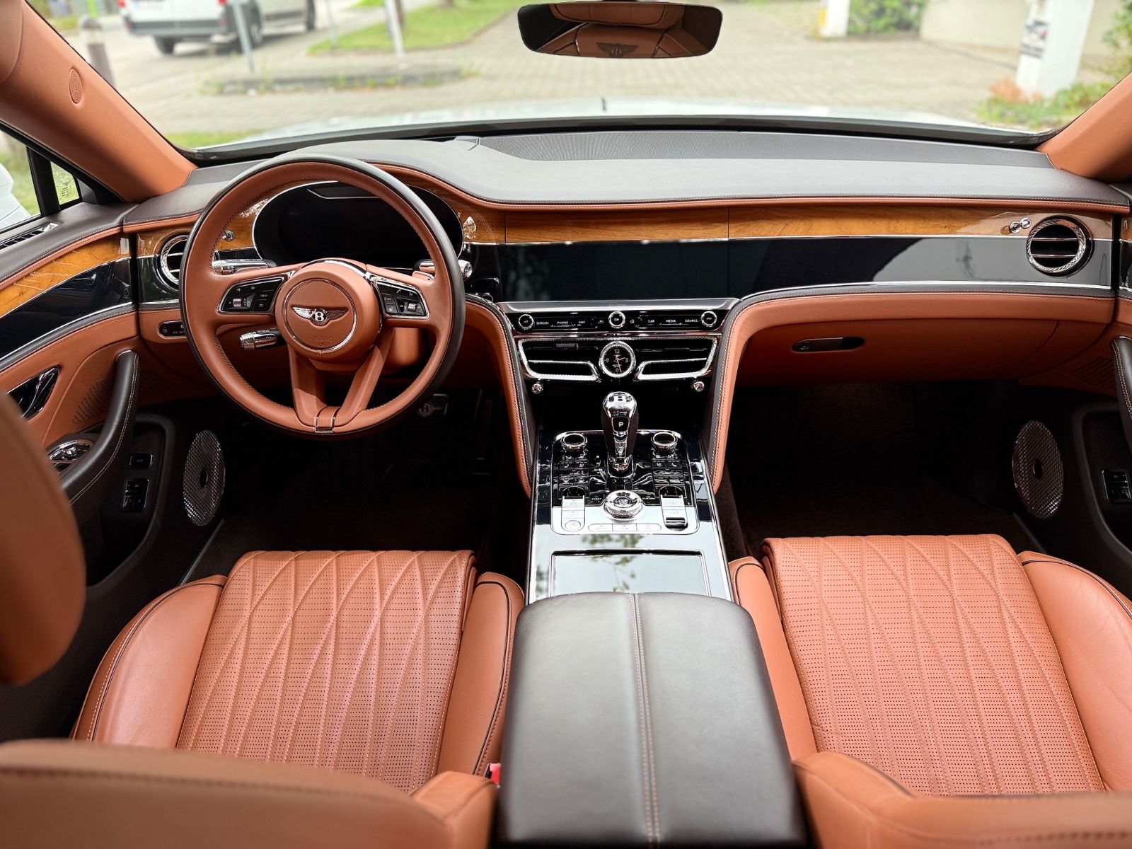 Bentley Flying Spur V8 Naim VOLL EXCLUSIV INDIVIDUAL foto 18