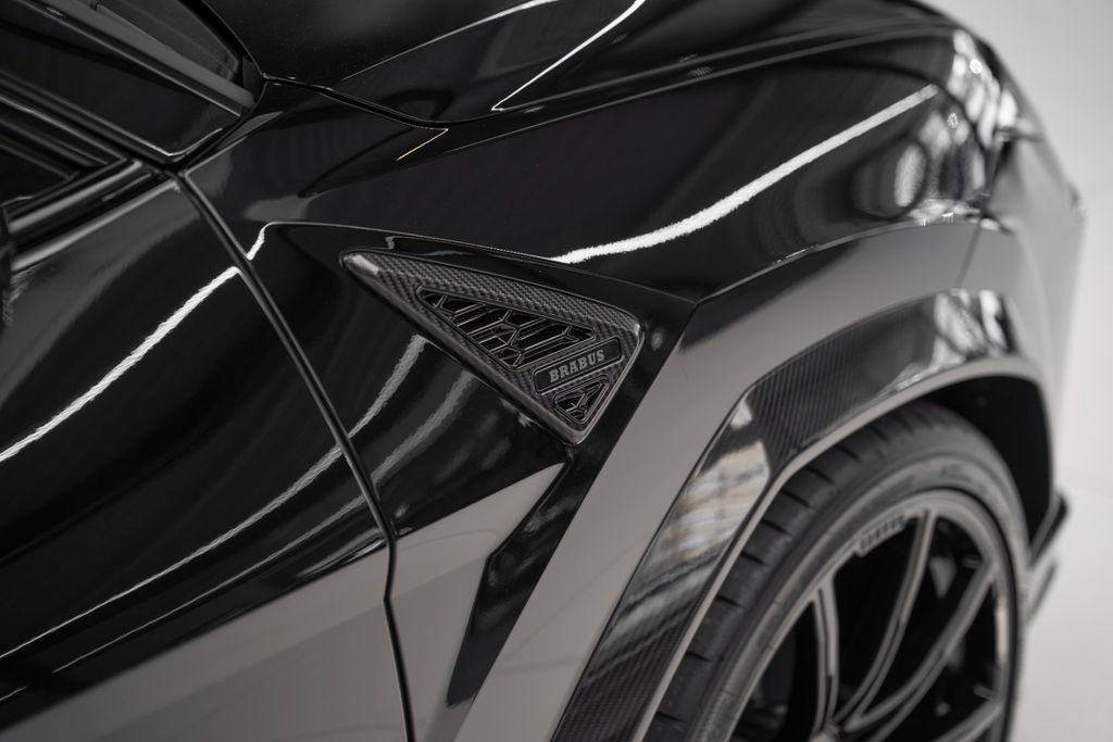 Urus 4.0 V8 SE 2026 BRABUS FULL CARBON AKRAPOVIC - Bild 10