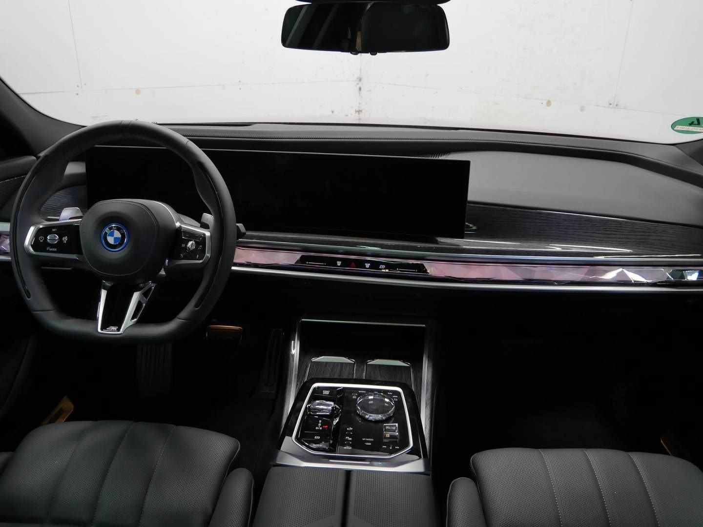 BMW 750 - Bild 9