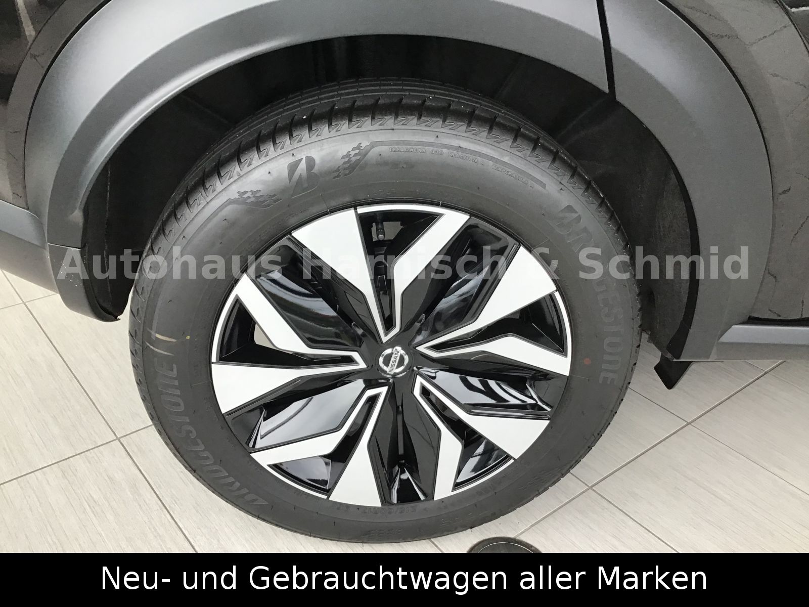 Fahrzeugabbildung Nissan Juke 1.0 DIG-T Schaltgetriebe - Acenta - Navi