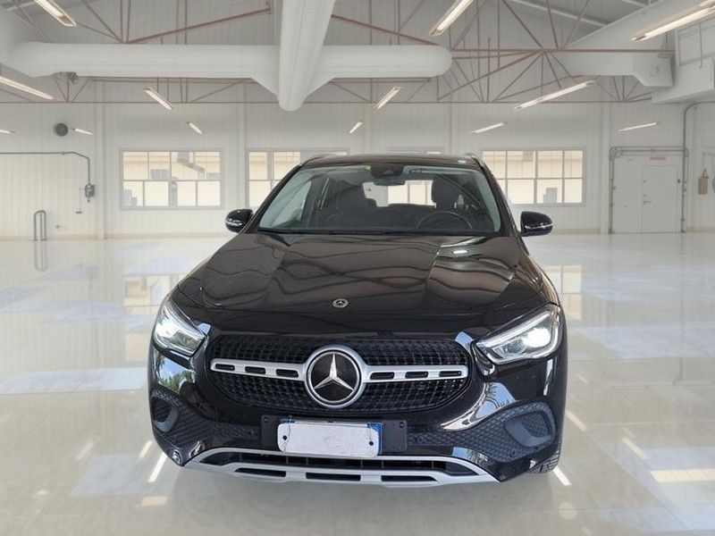 Mercedes-Benz MERCEDES-BENZ GLA 180 AUTOMATIC BUSINESS EXTRA C imagem 2