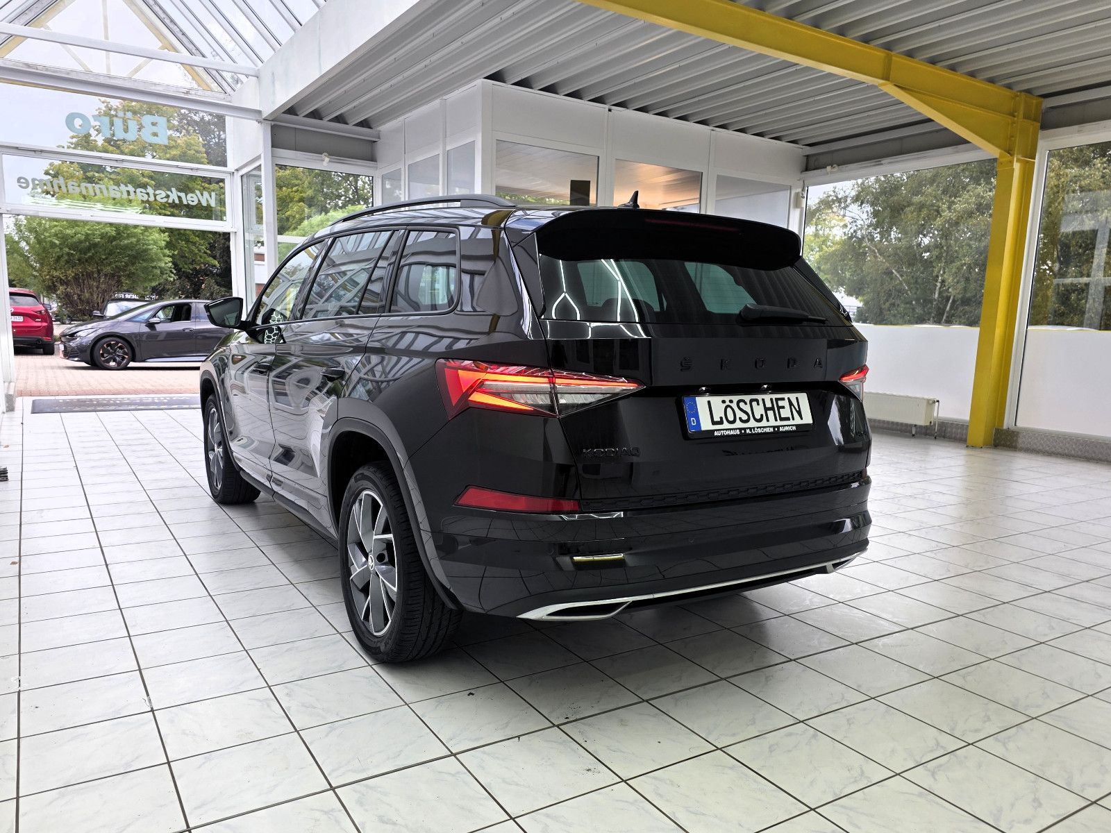 Skoda Kodiaq Sportline 4x4 7-Sitzer Businesspaket Navi foto 10
