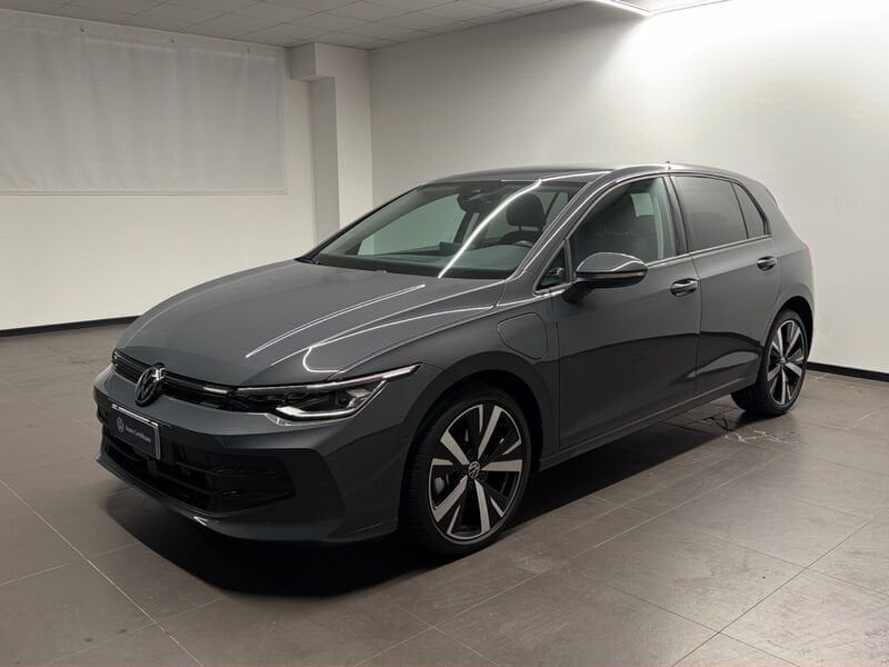 Volkswagen Golf Nuova Edition Plus 1.5 TSI eHybr
