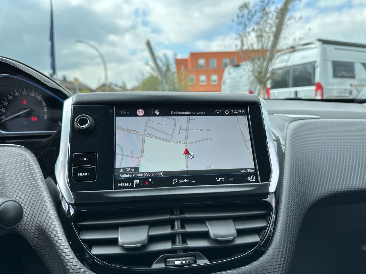 Fahrzeugabbildung Peugeot 2008 1.2 Allure PureTech 82  Tempomat  Navi