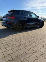 Audi RS3 2.5 TFSI S tronic quattro Sportback - - Audi RS3 in Oberhausen