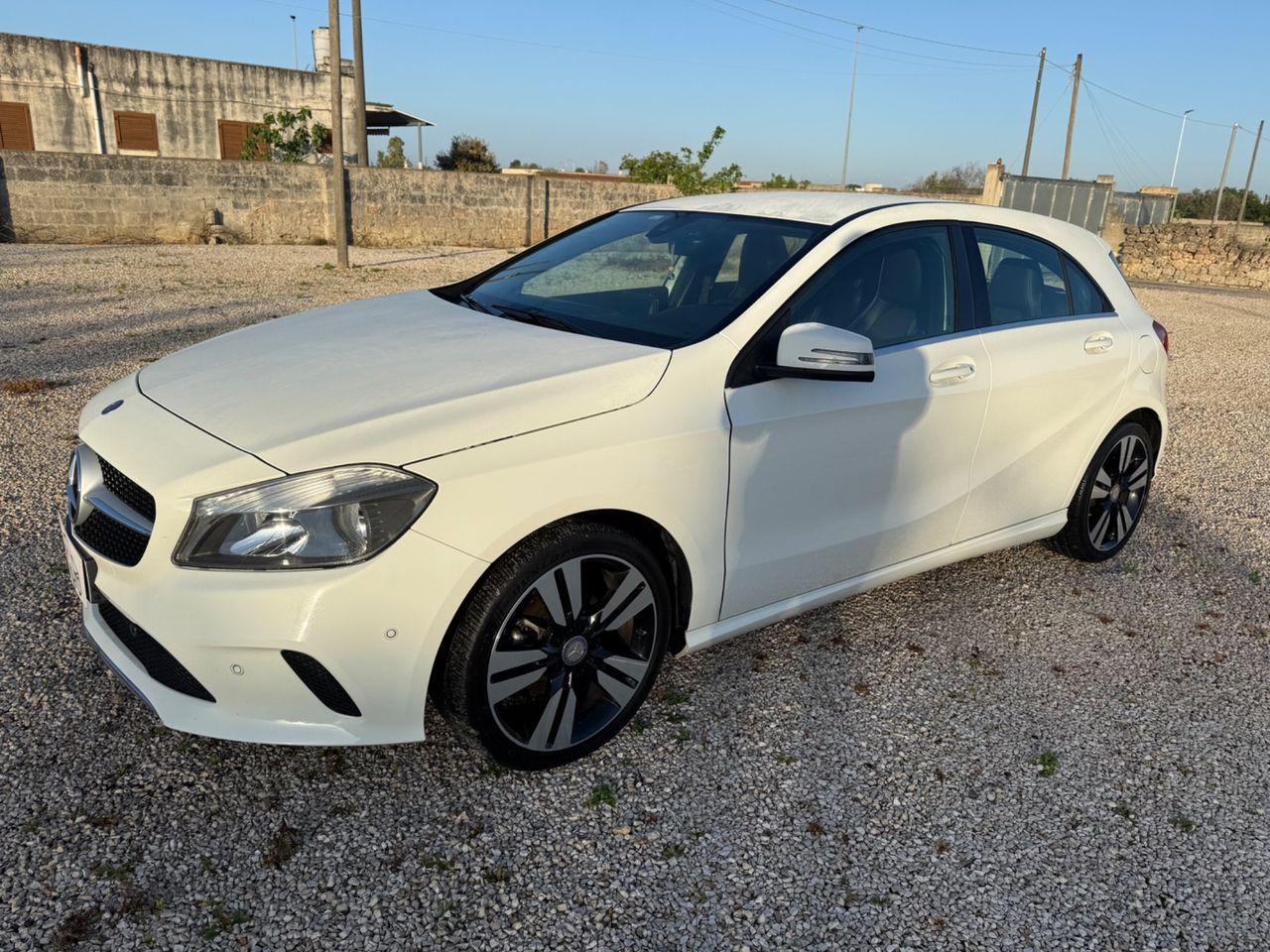 MERCEDES-BENZ A 180