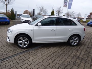Bild 7 Audi Q3 1.4 TFSI Basis, S-Line, Navi, AHK