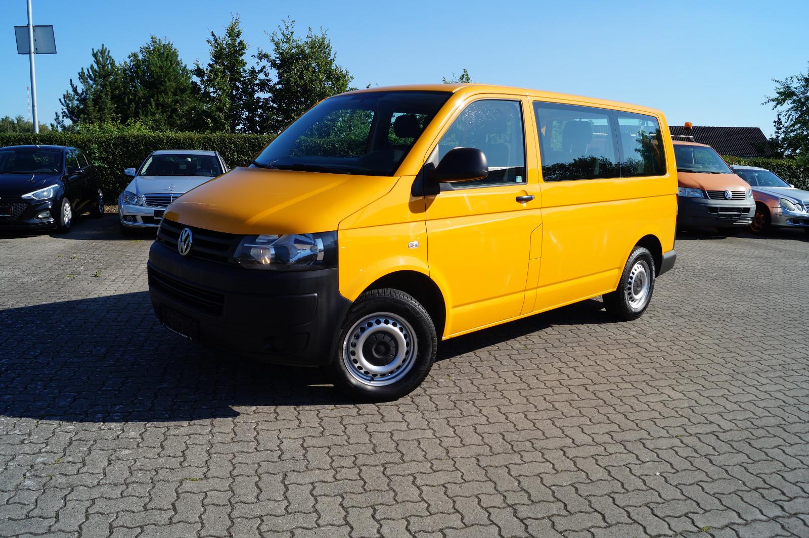 Volkswagen T5 Transporter Bus Kombi 9-Sitzer 1-Hand