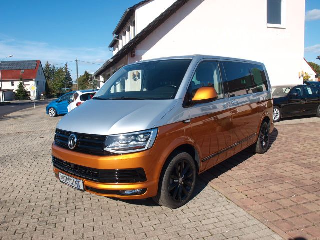 Volkswagen T6 Multivan Generation Six mit Sonderlackierung