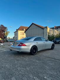 2004 Mercedes-BENZ CLS — фото 7