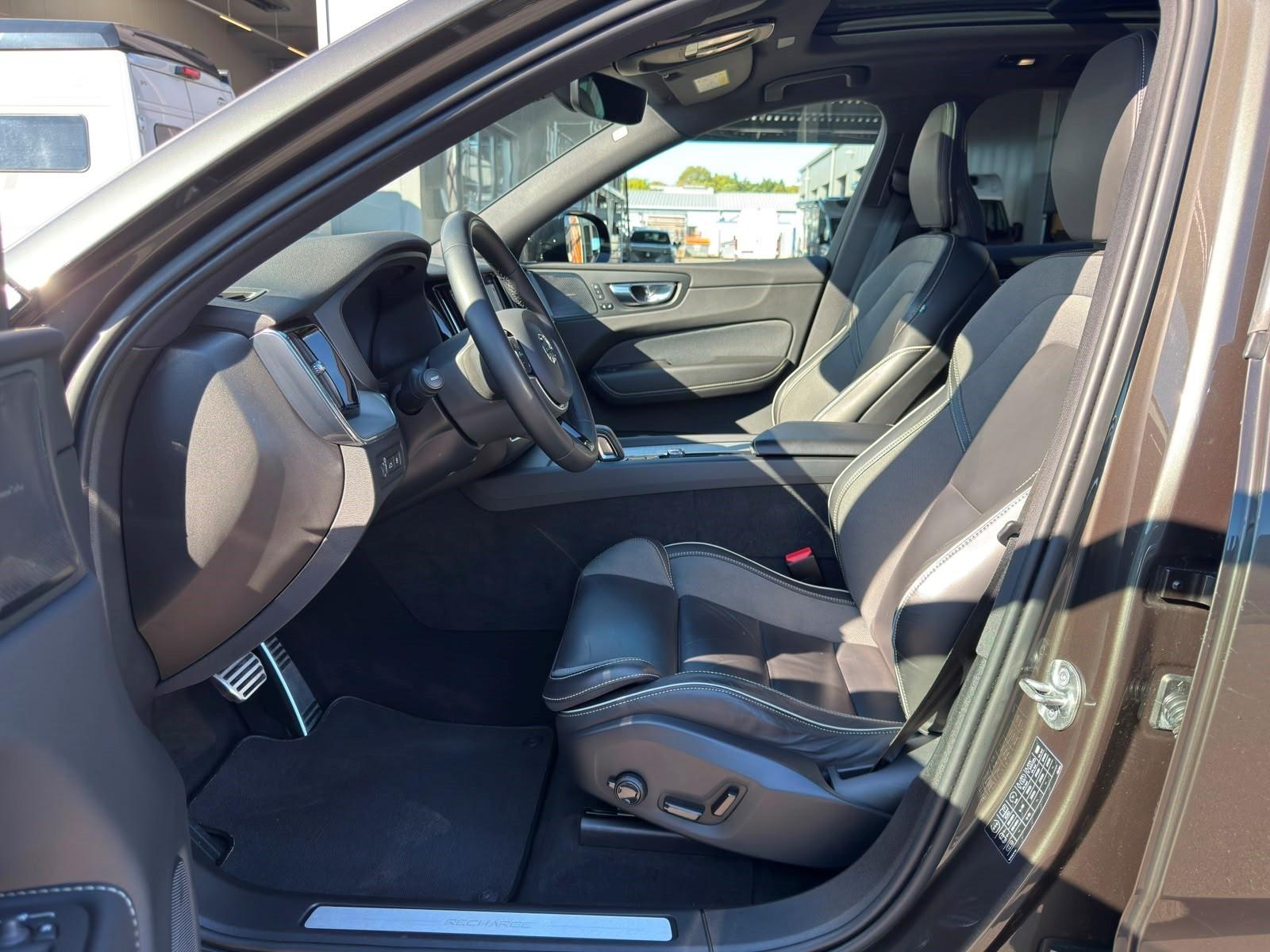 Volvo XC60 T5 Polestar 2.0 AWD*Leder*El.Sitze*PANO*KAM