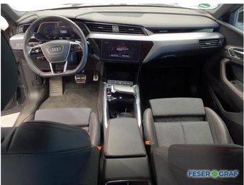 Audi Q8 e-tron - 5