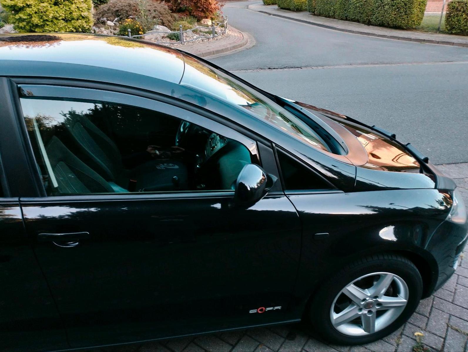 Seat Altea 2011 — rear view