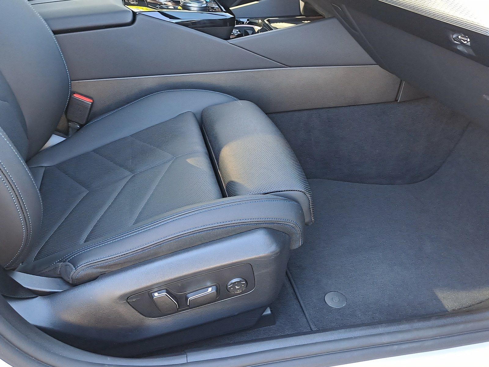 BMW i5 - Bild 7