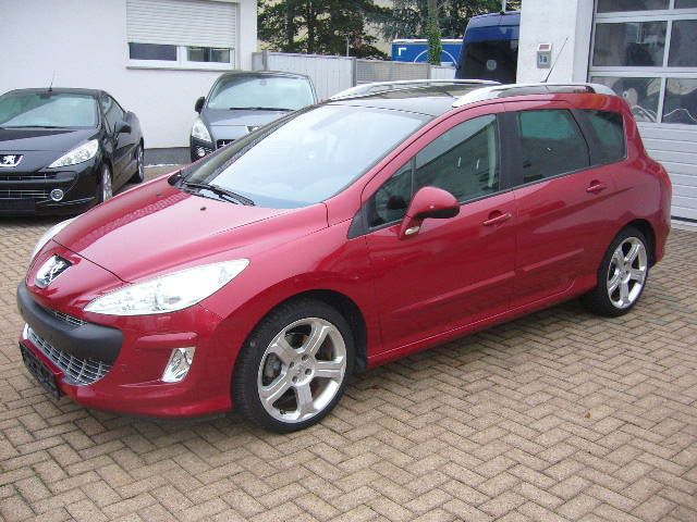 Peugeot 308 SW PLatinum Automat*Leder*Xenon*Panorama*PDC