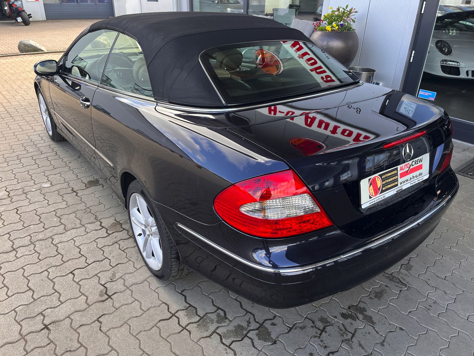 Fahrzeugabbildung Mercedes-Benz CLK 320 CDI Cabrio Automatik Avantgarde