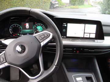 Volkswagen Golf - 6