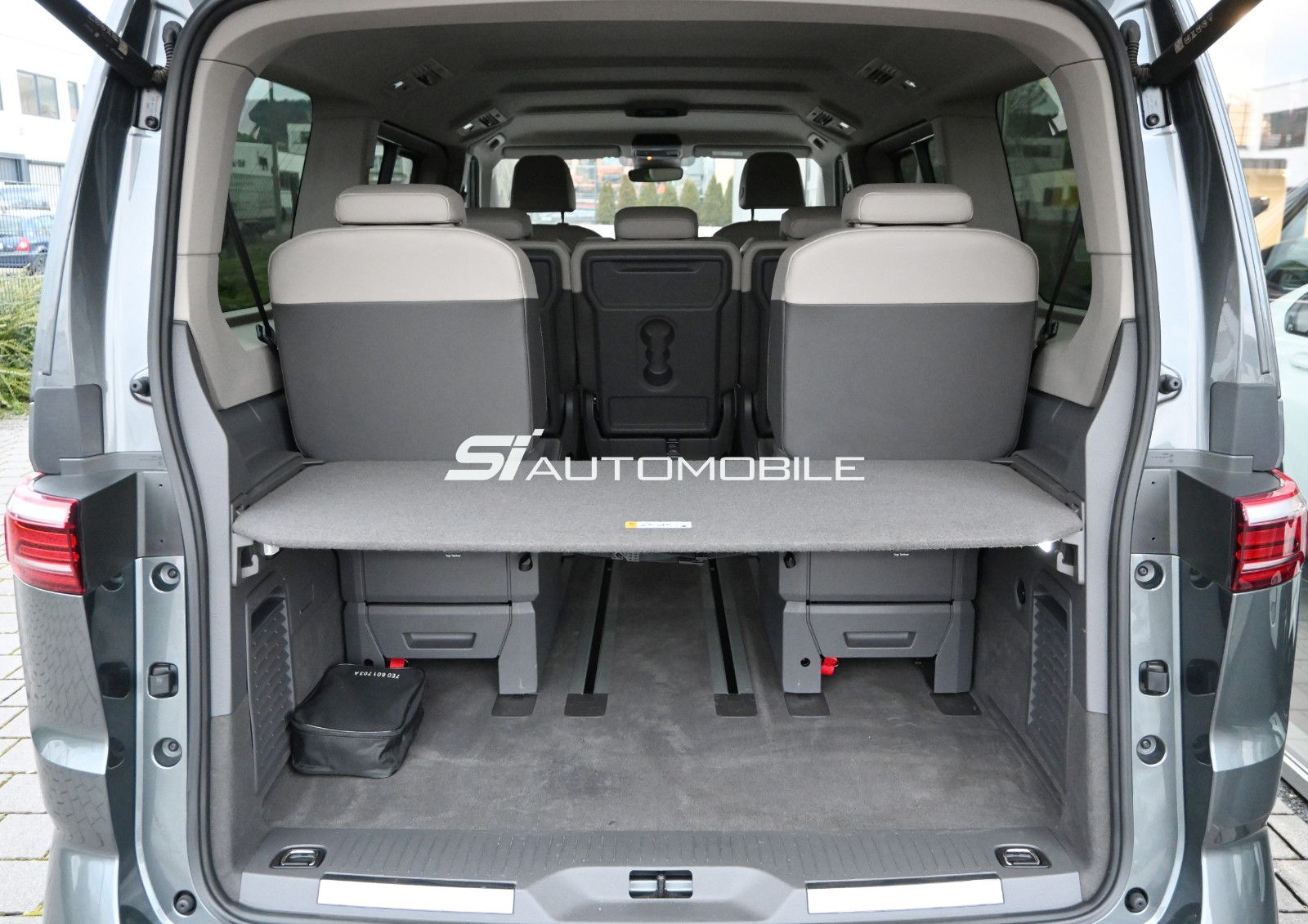 Fahrzeugabbildung Volkswagen T7 Multivan 2,0 TDI DSG Style Lang °UVP 75.797€°