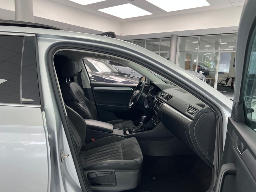 Skoda Superb 2.0 TDI Style Pano*Memory*KAM*NAV*CarPlay