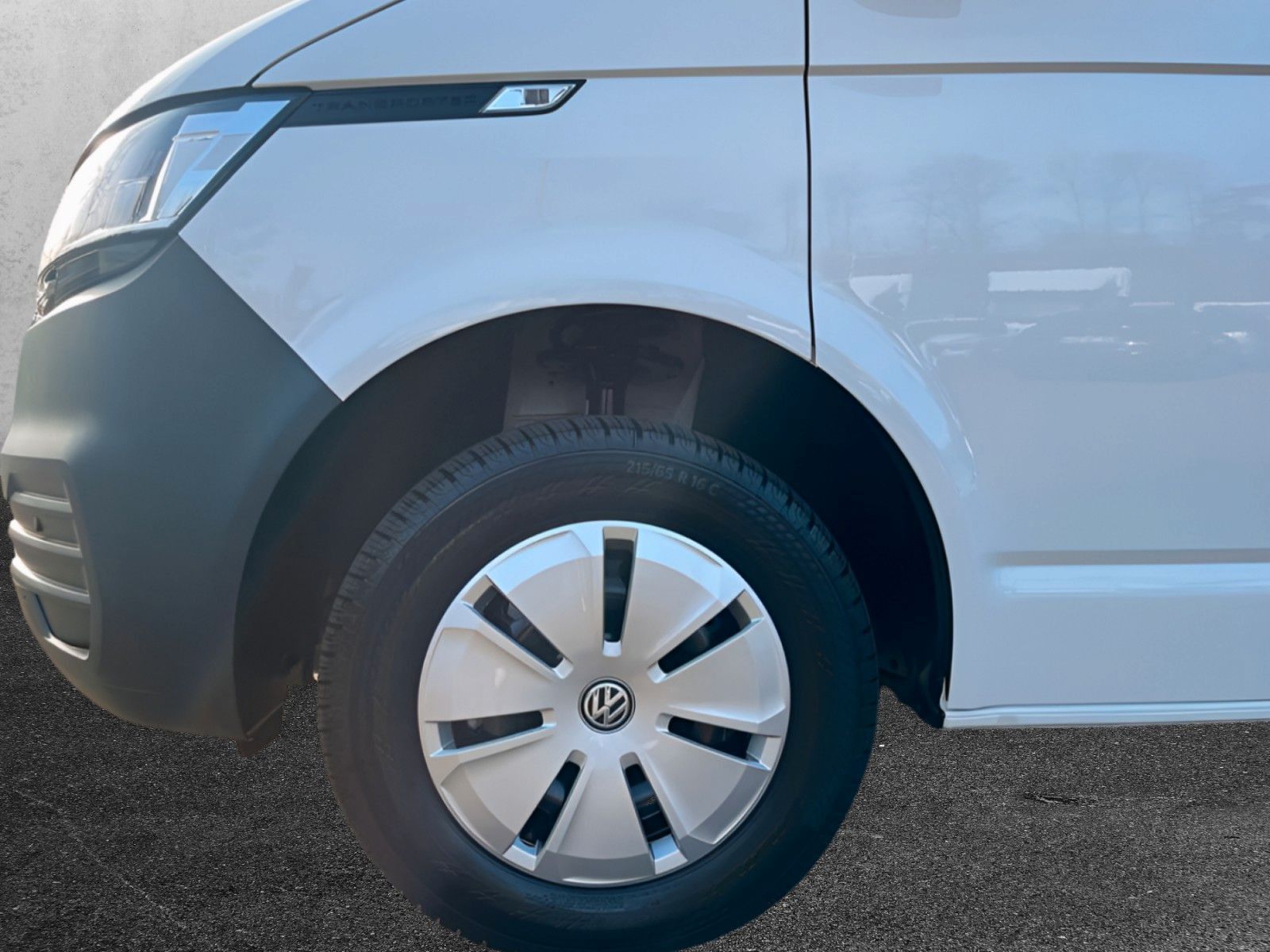 Fahrzeugabbildung Volkswagen T6.1 2.0 TDI 150 PS L1H1 4MOTION*KLIMA*KAMERA