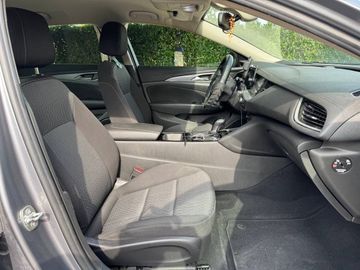 Opel Insignia - 11