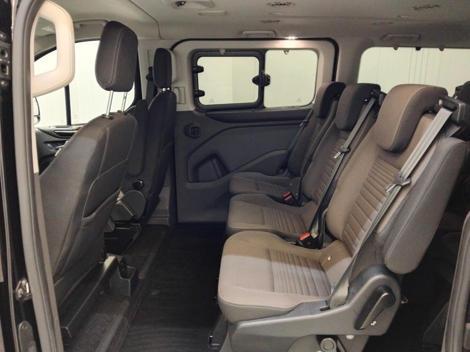 Ford Tourneo Custom (06/2026, Diesel)