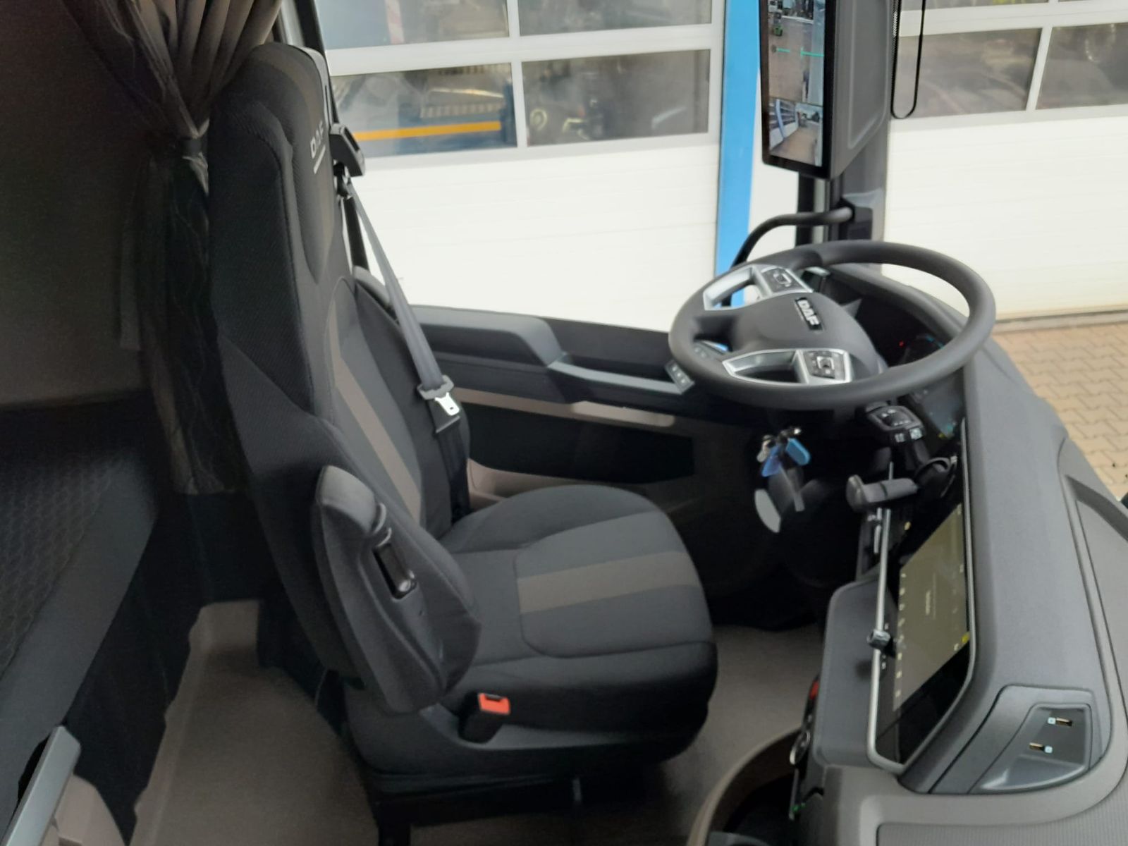 Fahrzeugabbildung DAF XG 480 FT