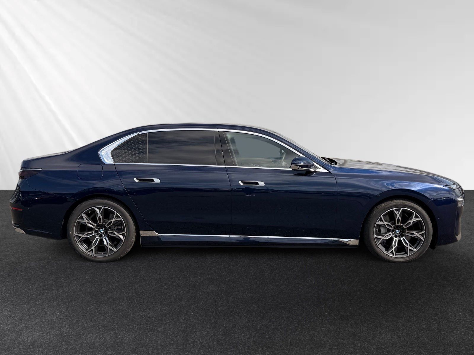 BMW 750 - Bild 2