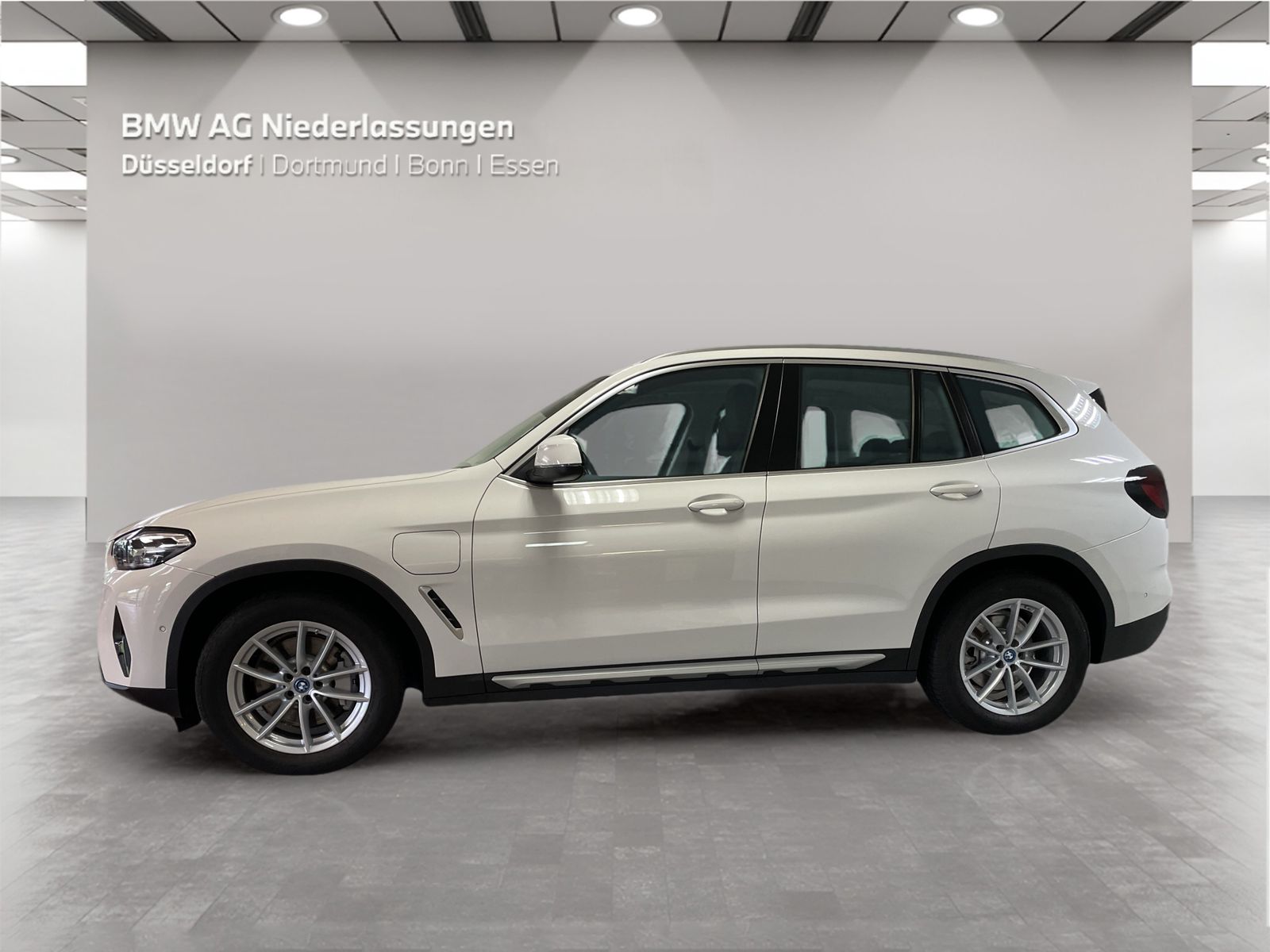 BMW X3 xDrive30e Navi Kamera Sportsitze LED foto 3
