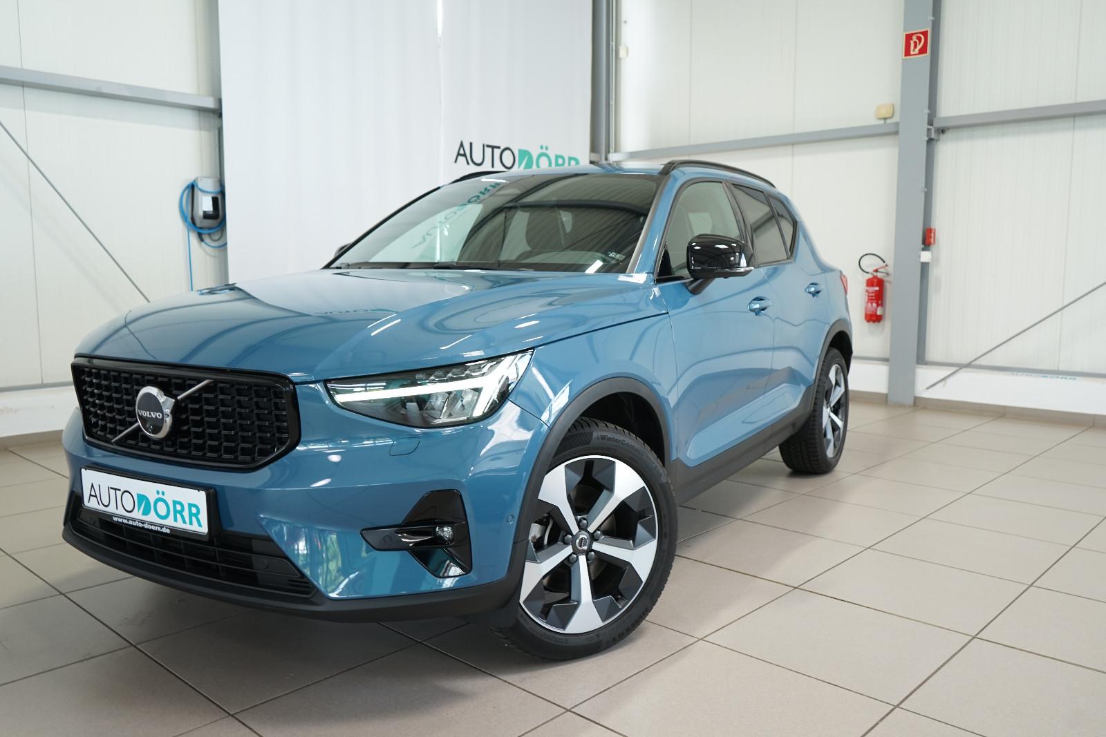 Volvo XC40 B4 Ultra Dark Standheiz+HarmanKardon+360°