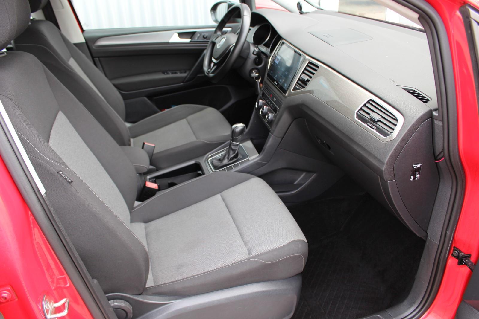 Volkswagen Golf Sportsvan VII Automatik+Klima+Navi+PDC+AHK