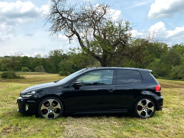 Volkswagen Golf 2.0 TSI GTI 