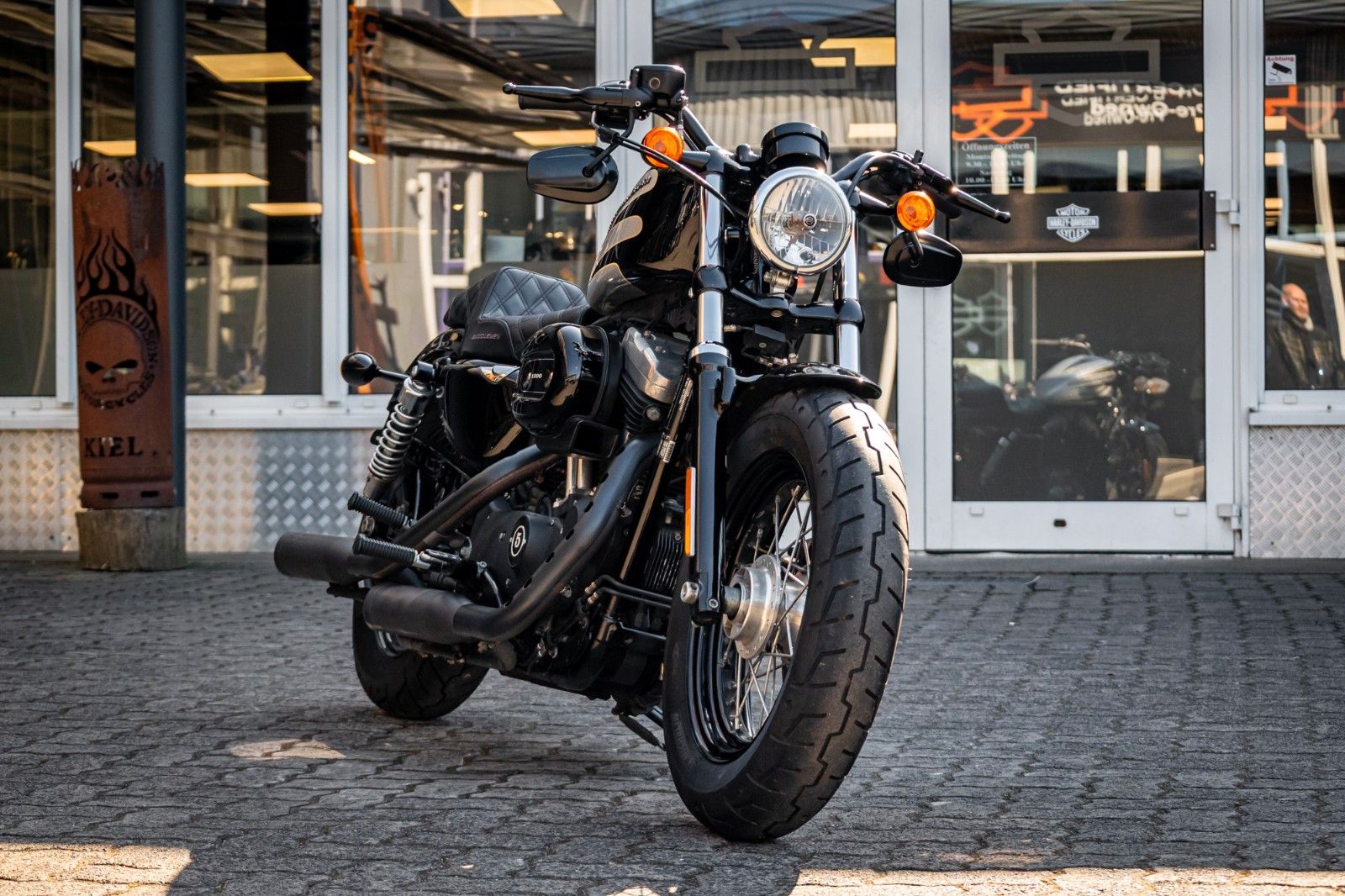 Fahrzeugabbildung Harley-Davidson XL1200X SPORTSTER FORTY-EIGHT - Remus -