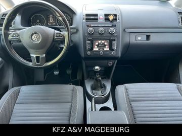 Volkswagen Touran - 8