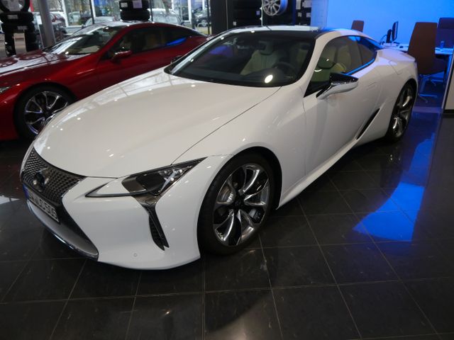 Lexus LC 500 V8 Sondermodell Launch Edition Head up