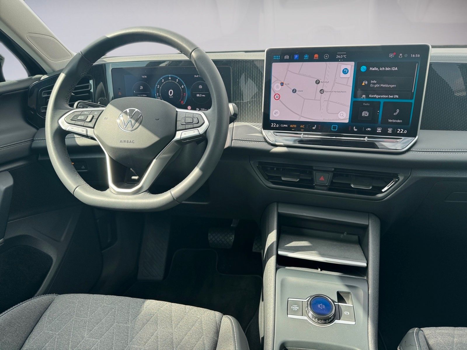 Fahrzeugabbildung Volkswagen Tiguan 1.5 eTSI Life