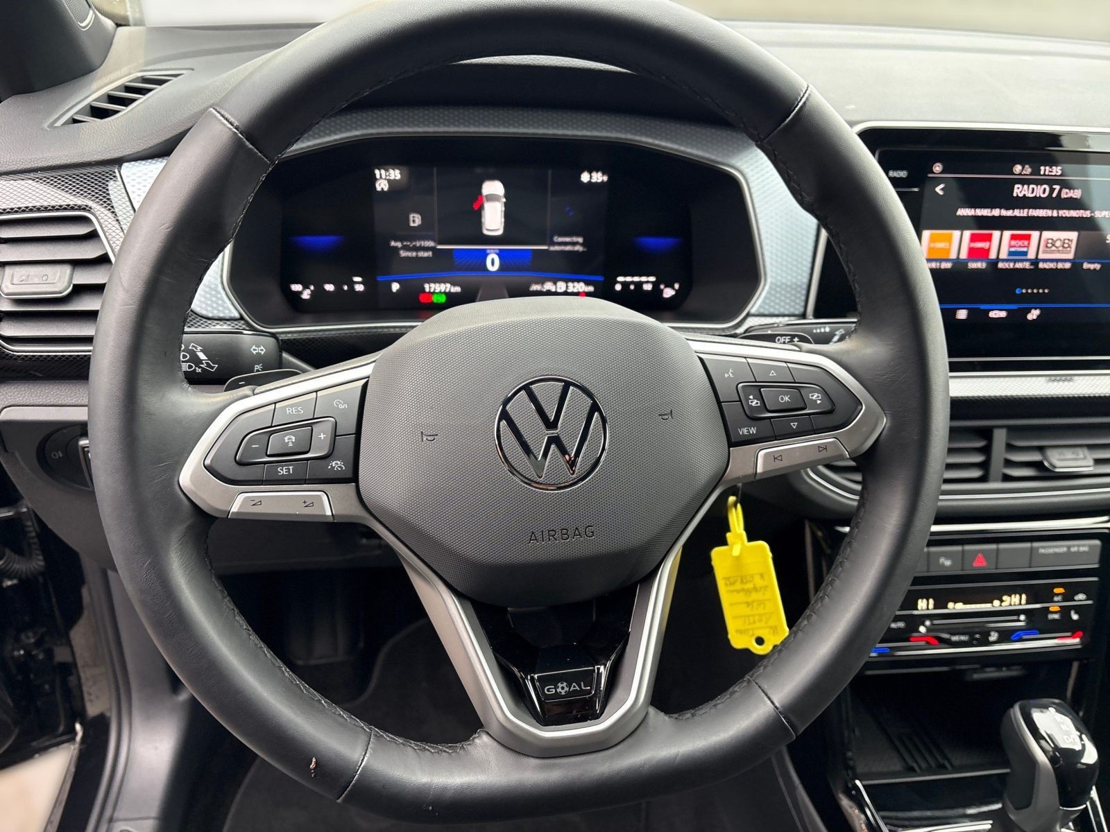 Volkswagen T-Cross - Bild 13