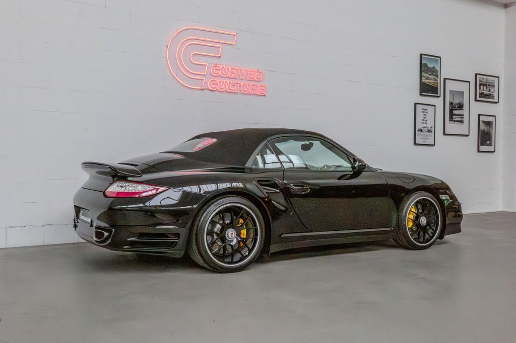 PORSCHE 997 2011