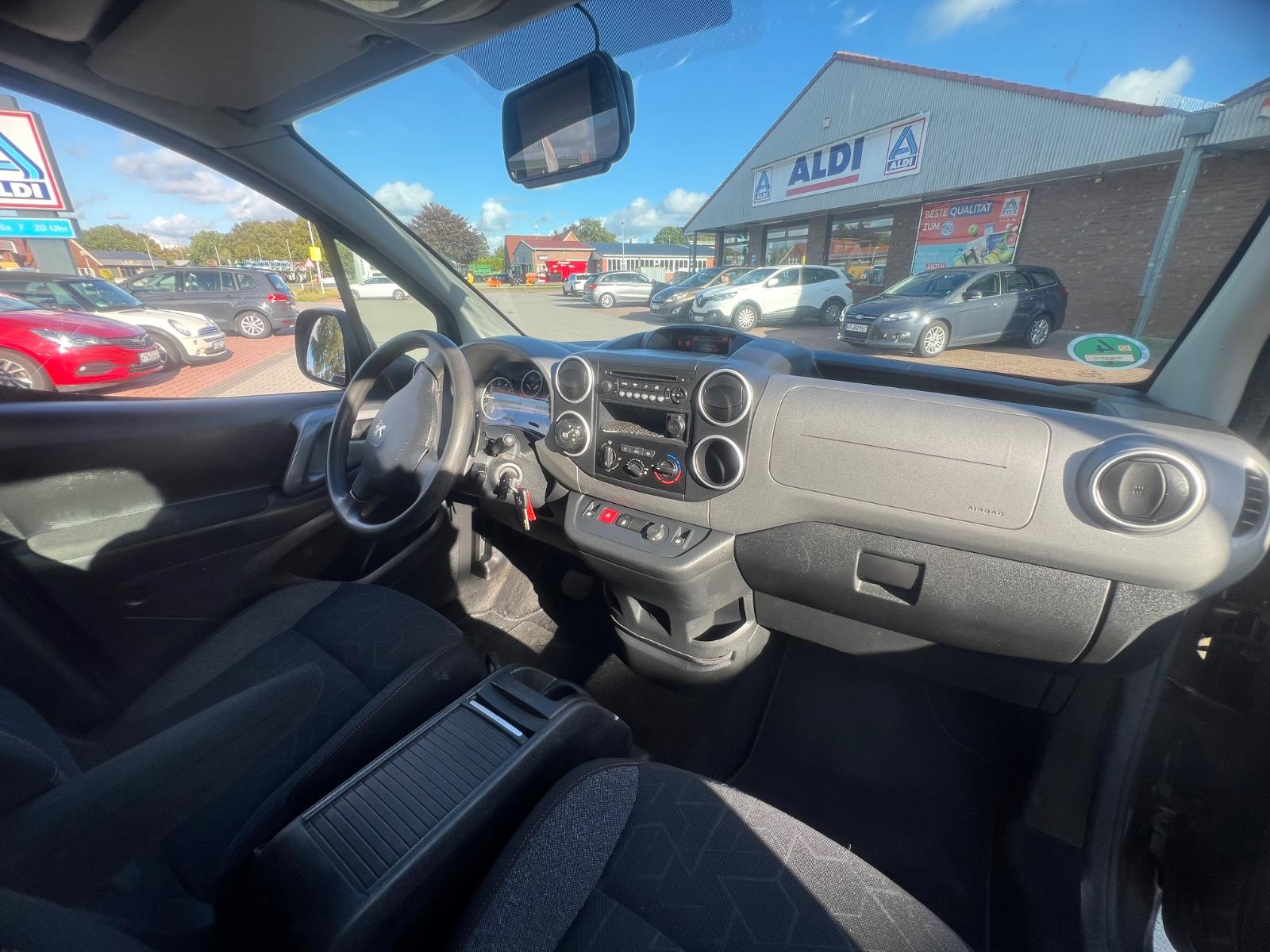Peugeot Partner Tepee Active Automatik SHZ Klima Tempoma