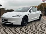Tesla Model 3 Highland RWD und AHK