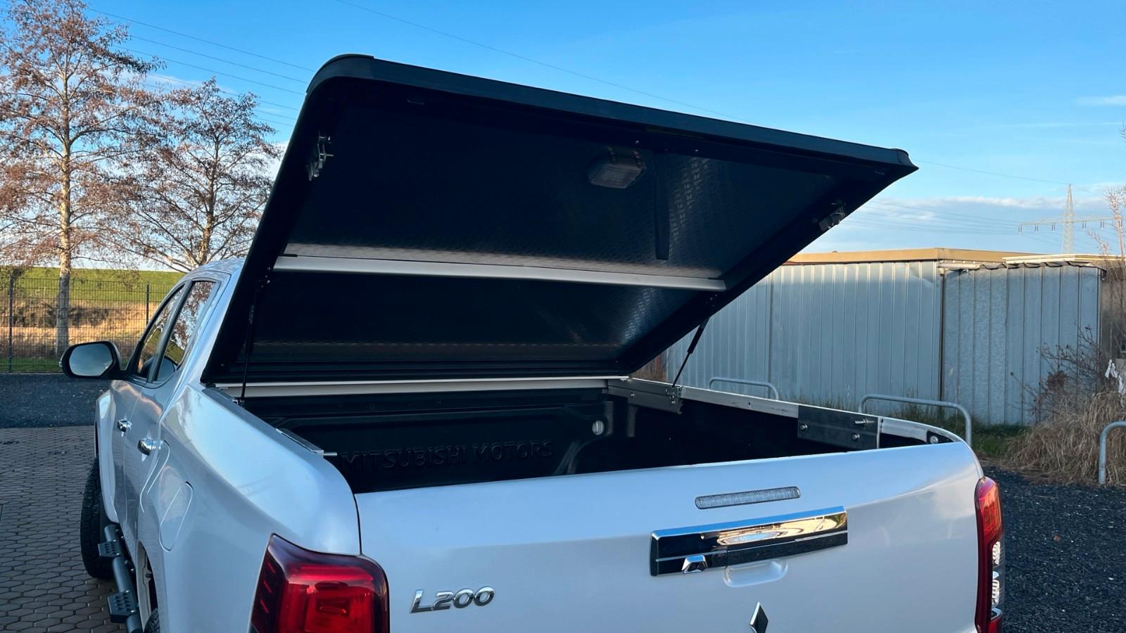 Mitsubishi L200 Select DOKA *AHK, Trittbretter & Laderraum*