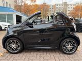 Smart fortwo Cabrio BRABUS Xcl*VOLL*NAVI*JBL*KAM* - Smart: Brabus